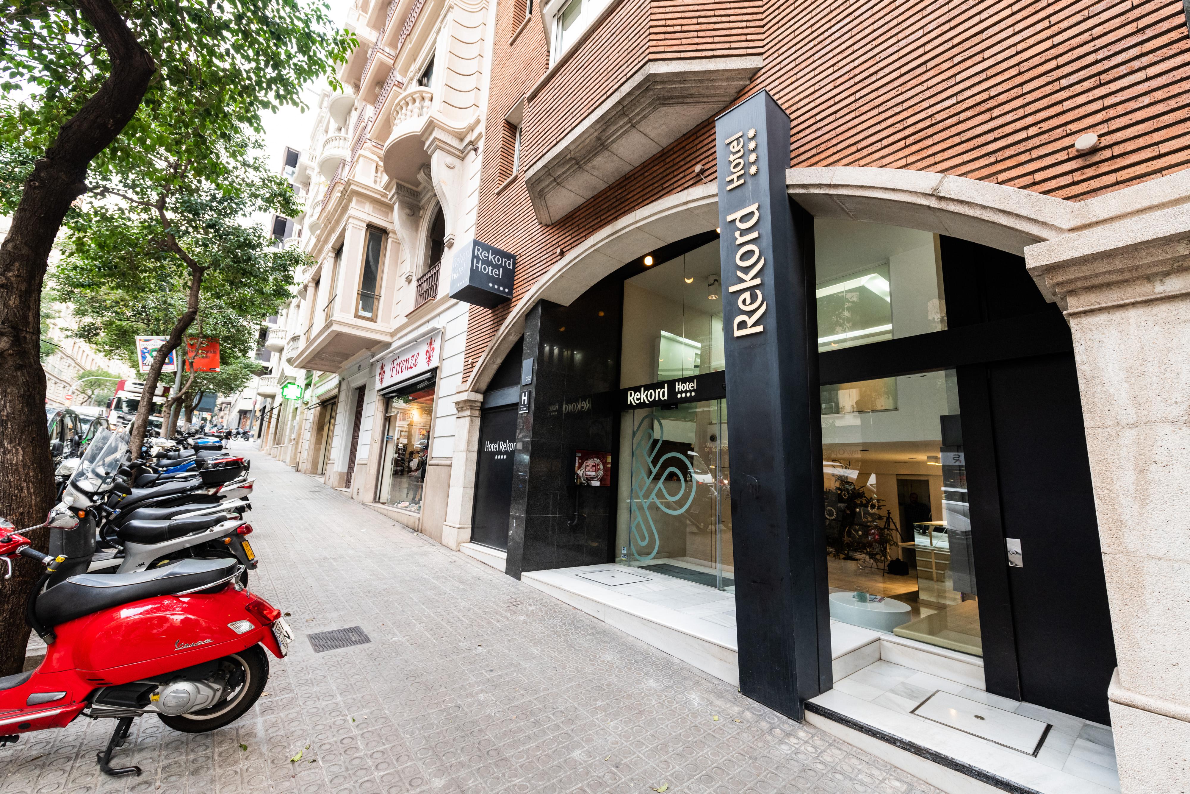 Atenea Rekord Suites Barcelona — Foto 2